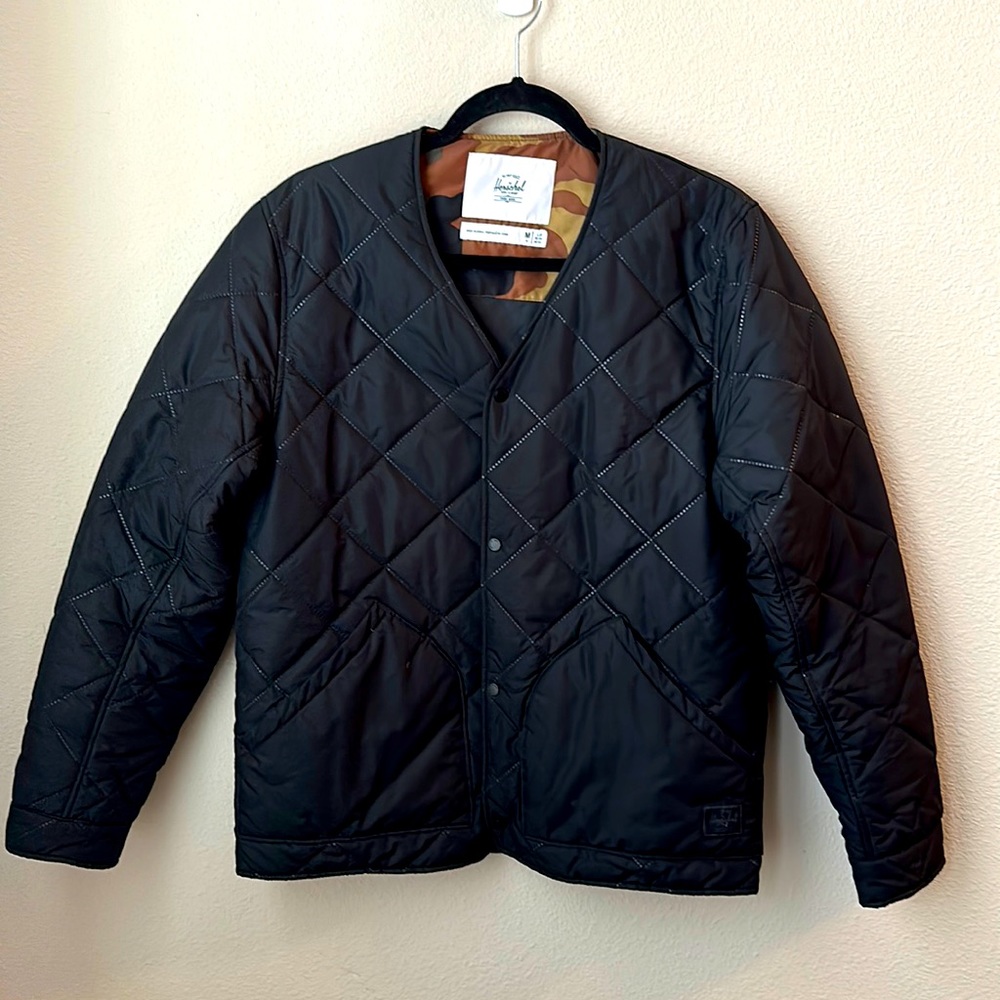 Men’s Black Herschel Jacket Size MEDIUM